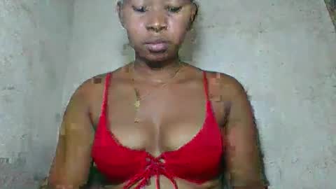 Snapshot of florencia011 chatting on 04-22-26, 11:12 florencia011 online show from 04-22-26, 11:12