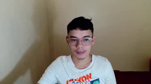 Snapshot of floriankeirxx_ chatting on 09-22-25, 06:21 floriankeirxx_ online show from 09-22-25, 06:21
