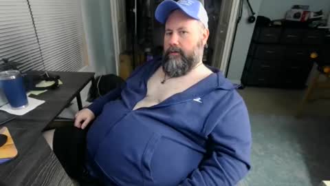 Snapshot of floridabearlive chatting on 11-07-25, 12:10 FloridaBearLive online show from 11-07-25, 12:10