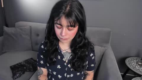 Its a pleasure to meet you. Im Flower. Help me reach 1k. Follow me. online show from 12-03-25, 11:41