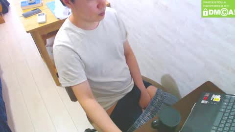 Snapshot of flowerbox chatting on 02-23-25, 07:44 flowerbox online show from 02-23-25, 07:44