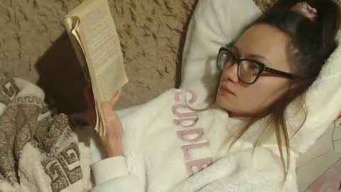 say meow and send tip  online show from 01-19-25, 06:32