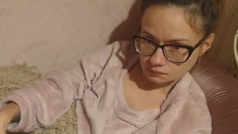 say meow and send tip  online show from 10-27-25, 11:36