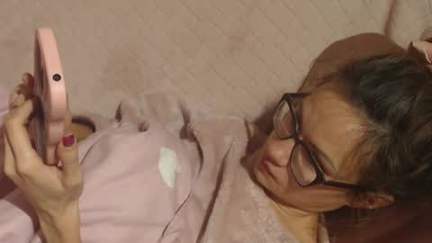 say meow and send tip  online show from 11-21-25, 01:37