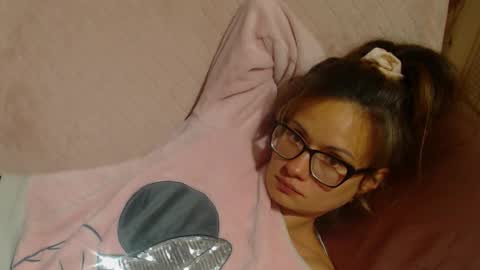 say meow and send tip  online show from 10-04-25, 06:28