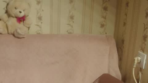 say meow and send tip  online show from 11-22-25, 12:04