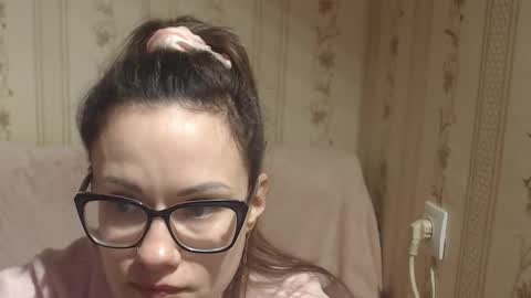 say meow and send tip  online show from 02-14-26, 12:35