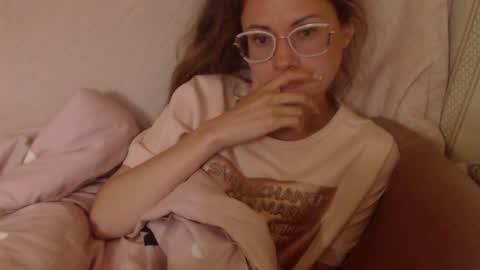 say meow and send tip  online show from 06-04-26, 02:56