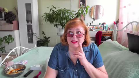 Snapshot of flowerlover8 chatting on 10-04-25, 08:45 Flowerlower online show from 10-04-25, 08:45