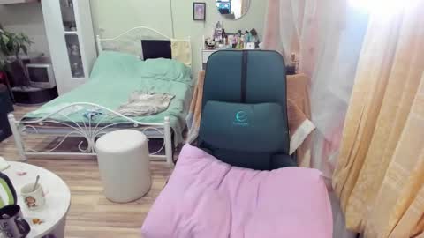 Snapshot of flowerlover8 chatting on 02-07-26, 08:34 Flowerlower online show from 02-07-26, 08:34