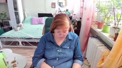 Snapshot of flowerlover8 chatting on 02-20-26, 09:21 Flowerlower online show from 02-20-26, 09:21