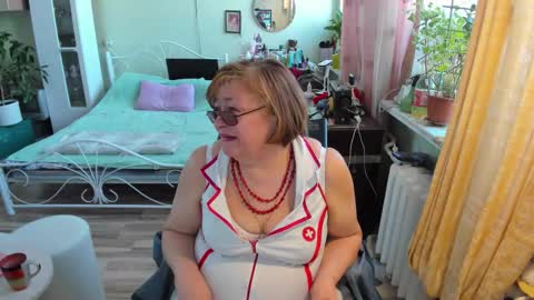 Snapshot of flowerlover8 chatting on 02-25-26, 07:07 Flowerlower online show from 02-25-26, 07:07