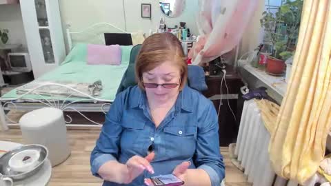 Snapshot of flowerlover8 chatting on 02-28-26, 03:13 Flowerlower online show from 02-28-26, 03:13