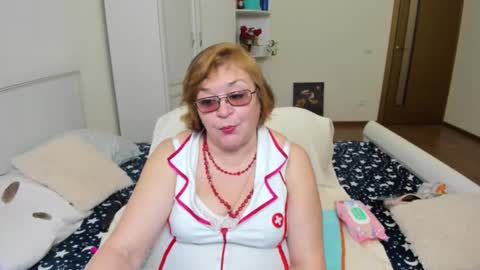 Snapshot of flowerlover8 chatting on 03-01-26, 03:58 Flowerlower online show from 03-01-26, 03:58