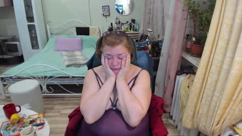 Snapshot of flowerlover8 chatting on 03-04-26, 07:53 Flowerlower online show from 03-04-26, 07:53