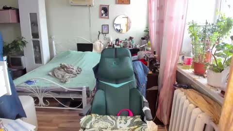 Snapshot of flowerlover8 chatting on 03-19-26, 01:04 Flowerlower online show from 03-19-26, 01:04