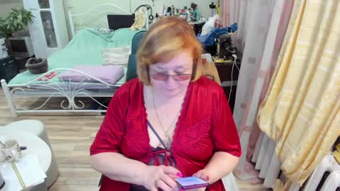 Snapshot of flowerlover8 chatting on 04-03-26, 06:17 Flowerlower online show from 04-03-26, 06:17