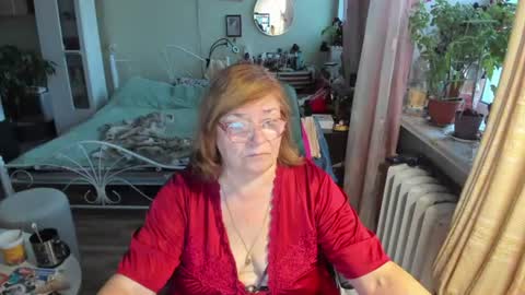 Snapshot of flowerlover8 chatting on 07-18-26, 01:10 Flowerlower online show from 07-18-26, 01:10