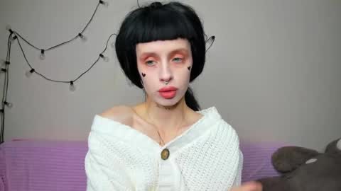 Flower online show from 10-10-25, 03:00