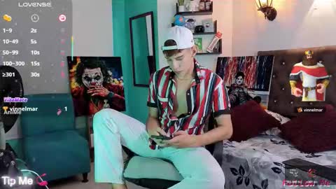 Snapshot of flowers109 chatting on 11-20-25, 10:42 flowers109 online show from 11-20-25, 10:42