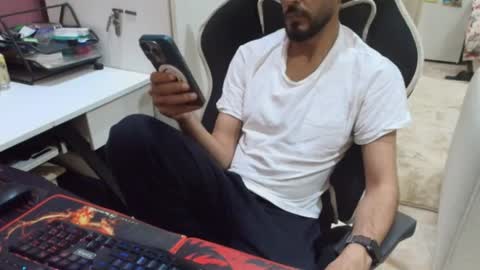 Snapshot of flowthefun chatting on 07-23-26, 01:58 flowthefun online show from 07-23-26, 01:58