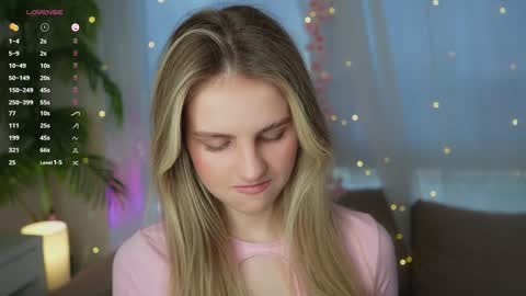 Adeline online show from 12-04-24, 09:18