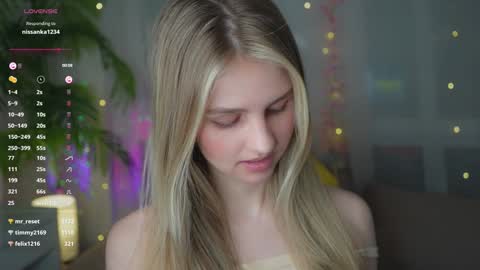 Adeline online show from 01-30-25, 03:08