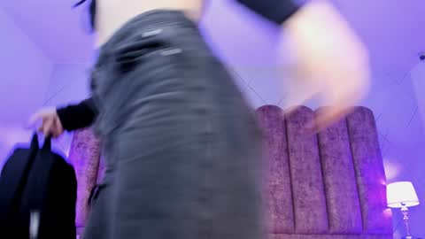  FLUFFY BUBBLE  online show from 12-22-24, 10:49