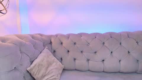  FLUFFY BUBBLE  online show from 09-20-25, 03:40