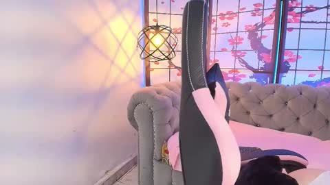  FLUFFY BUBBLE  online show from 11-24-25, 04:12