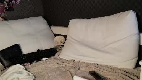 Snapshot of fluffy_cloude chatting on 06-22-26, 03:25 fluffy_cloude online show from 06-22-26, 03:25