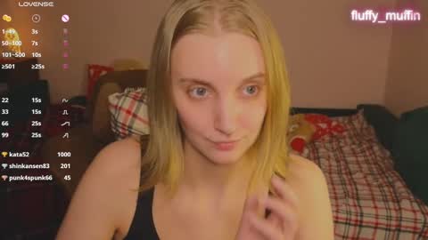 Snapshot of fluffy_muffin3 chatting on 01-04-25, 12:59 Agatha online show from 01-04-25, 12:59