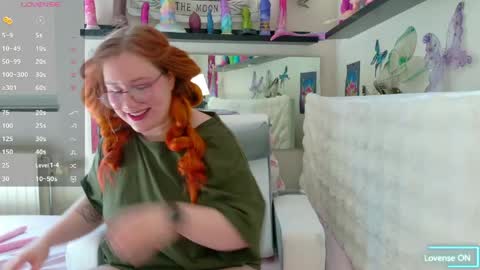 Snapshot of fluffy_rainbow_kity chatting on 05-22-26, 08:53 Fluffy Kity online show from 05-22-26, 08:53