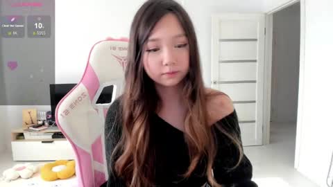 Snapshot of fluffy_rose chatting on 06-08-26, 01:09 Rose online show from 06-08-26, 01:09
