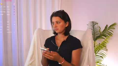 Snapshot of fluffy_waffles chatting on 08-02-26, 06:12 LilLisa online show from 08-02-26, 06:12