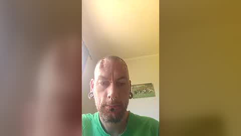Snapshot of flumkille chatting on 07-09-26, 09:35 flumkille online show from 07-09-26, 09:35