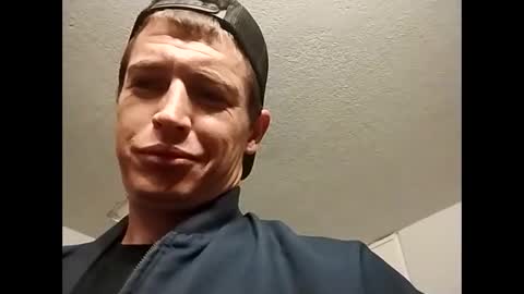 Snapshot of flybuy2525 chatting on 11-25-25, 12:54 flybuy2525 online show from 11-25-25, 12:54