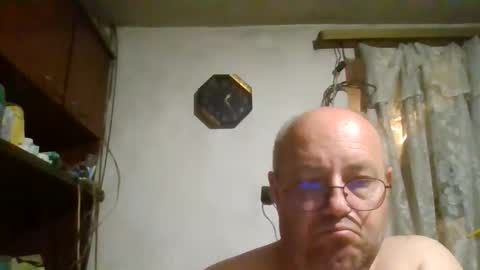 Snapshot of fm_group_nederland chatting on 09-14-25, 10:20 VIP Magnolia online show from 09-14-25, 10:20