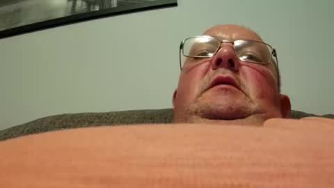 Snapshot of focusfuker chatting on 09-25-25, 10:57 focusfuker online show from 09-25-25, 10:57