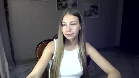 Snapshot of fofhcf chatting on 10-01-25, 08:15 Molli Ready for any play with you. Hottest show in pvt Help a student earn big tokens online show from 10-01-25, 08:15