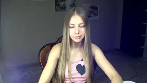 Molli  Ready for any play with you. Hottest show in pvt  Help a student earn big tokens  online show from 10-08-25, 09:34
