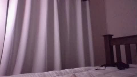 foliedeux online show from 10-20-25, 03:01
