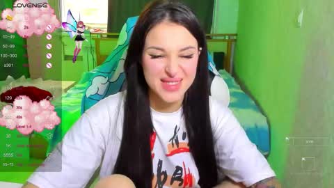 Snapshot of folinskaayaa chatting on 09-29-25, 07:24 folinskaayaa online show from 09-29-25, 07:24