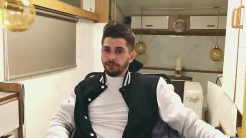 independent model online show from 03-11-26, 06:36