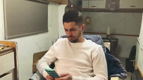 independent model online show from 04-04-26, 07:00