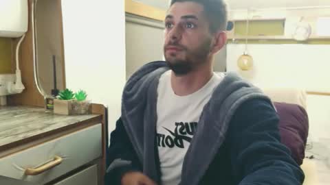 independent model online show from 04-19-26, 06:54