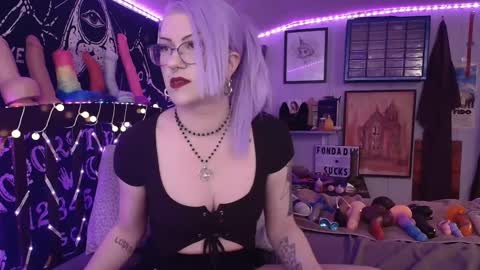 Fonda Dix online show from 01-29-25, 03:33