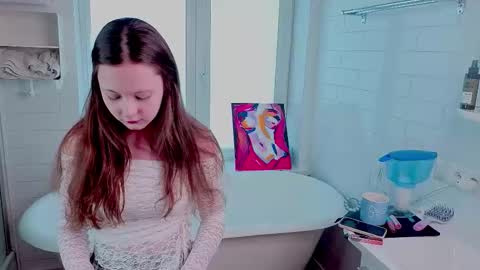 Snapshot of fondawollyung chatting on 03-03-26, 05:35 Mery online show from 03-03-26, 05:35