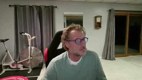 foodforcatfists online show from 12-04-25, 05:06