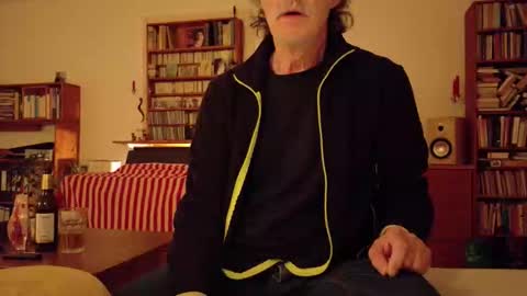 Snapshot of foolforyoubabe chatting on 04-29-26, 07:53 cum together online show from 04-29-26, 07:53